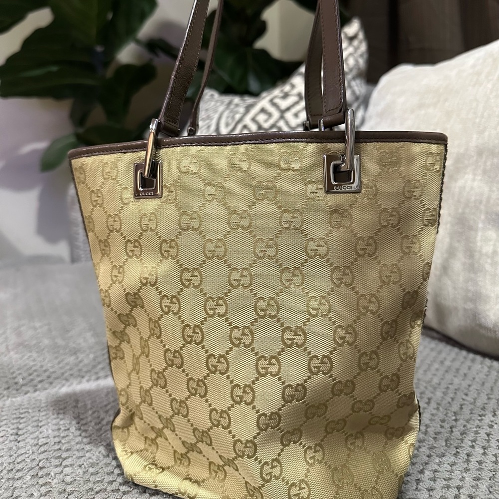 Gucci mini tote